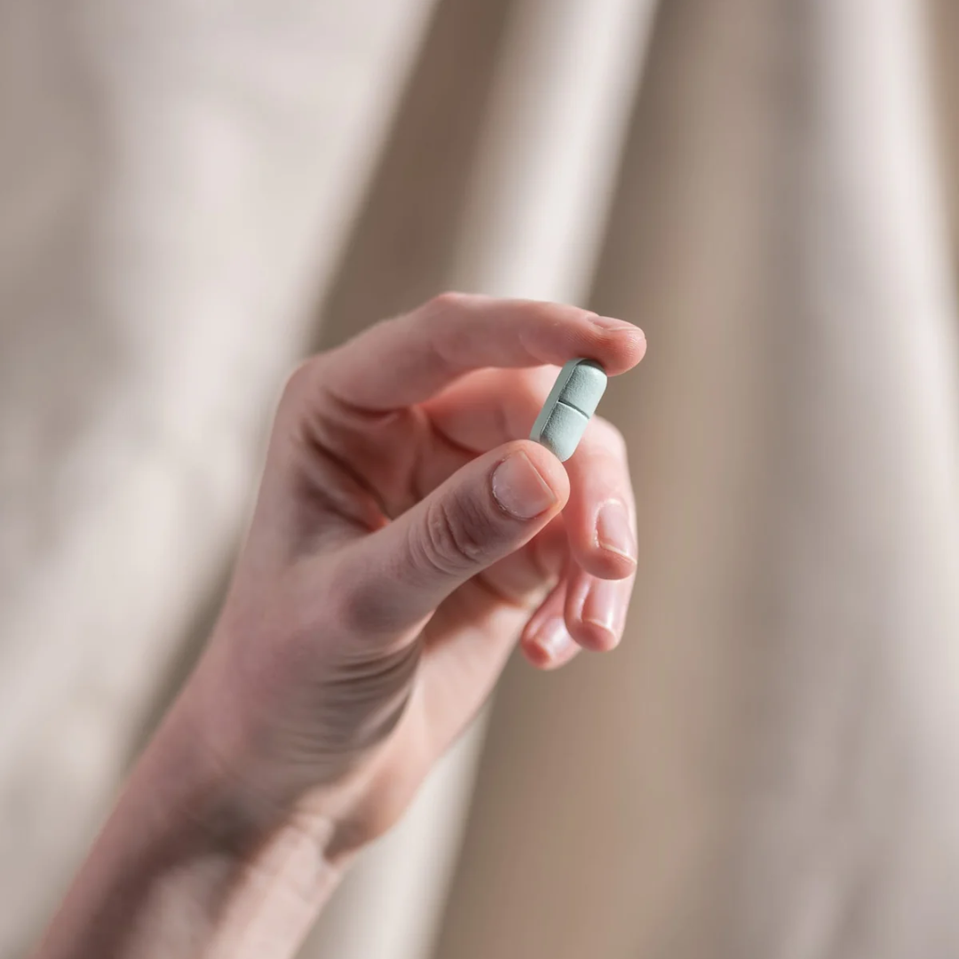 Herbs of Gold Lysine 1000 + Olive Leaf tablets containing high-strength lysine and standardised olive leaf extract to support collagen formation and general wellbeing.
